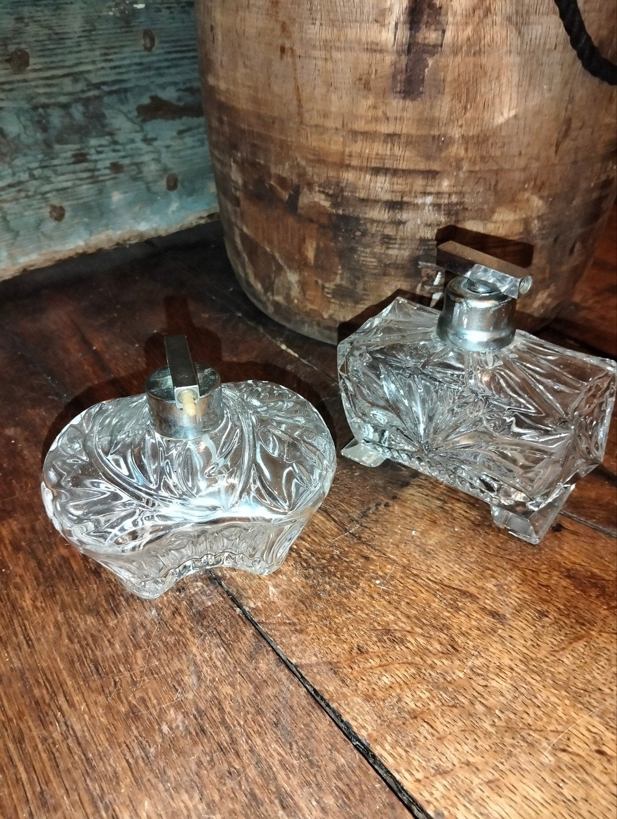 2 stuks Kristallen parfum flesjes leeg Brocante antiek oud, Ophalen of Verzenden