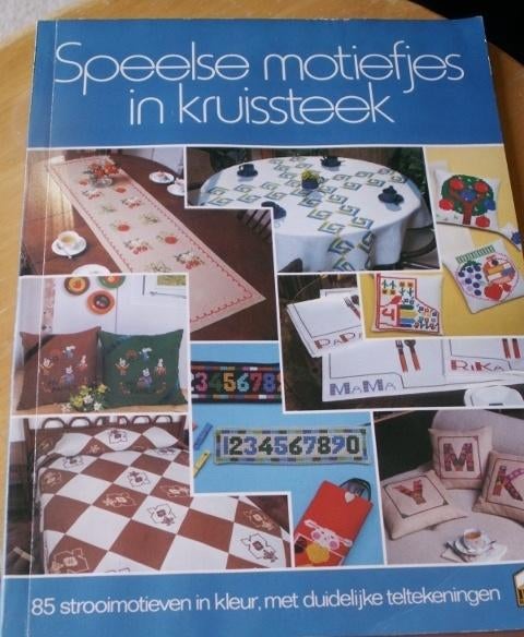 Speelse motiefjes in kruissteek doeboek borduren, Hobby en Vrije tijd, Borduren en Borduurmachines, Ophalen of Verzenden, Nieuw