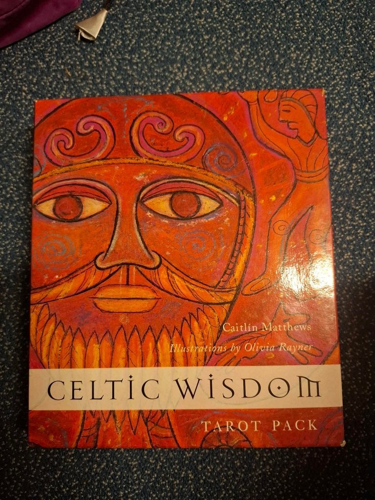celtic wisdom tarot set, Boeken, Ophalen of Verzenden, Zo goed als nieuw, Spiritualiteit algemeen, Overige typen