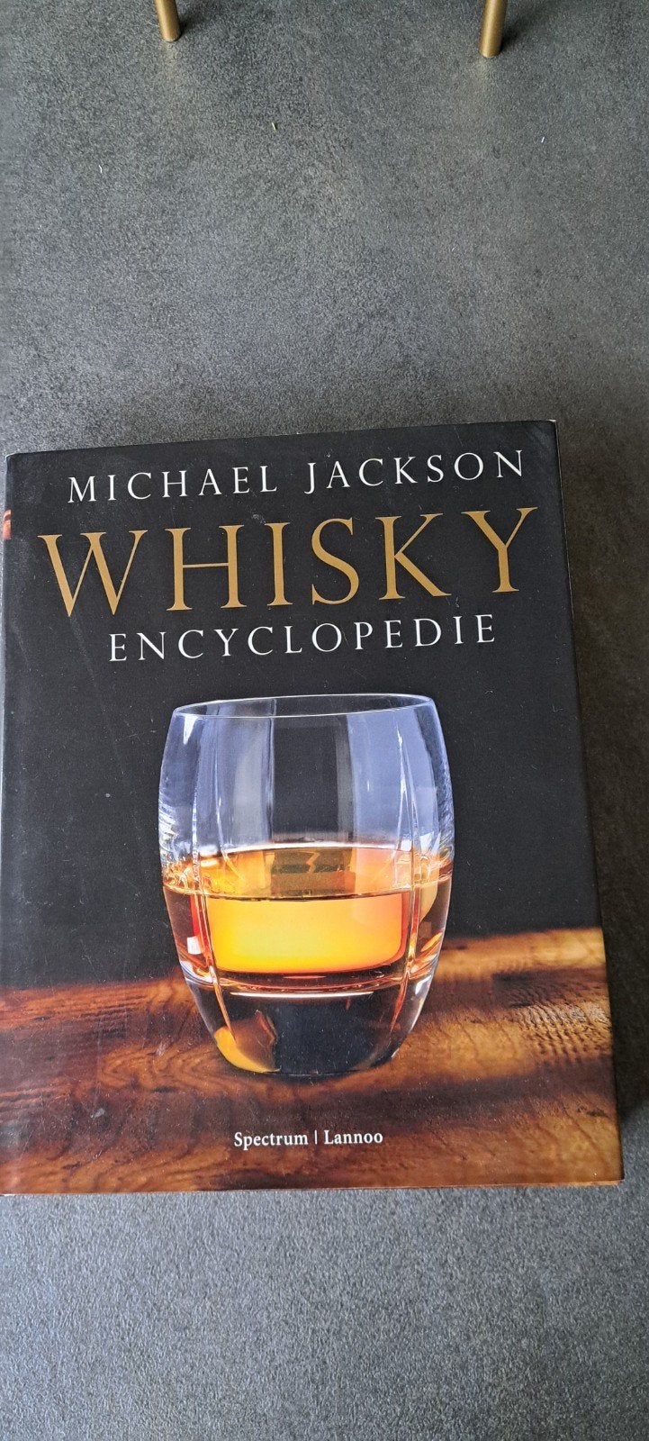 Michael Jackson Whisky Encyclopedie - Spectrum | Lannoo, Boeken, Encyclopedieën, Michael Jackson, Ophalen of Verzenden, Zo goed als nieuw