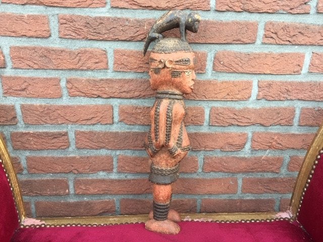 oud Afrikaans vruchtbaarheids-beeld, Januskop, Antiek en Kunst, Houtsnijwerk, Handgemaakt, Ophalen of Verzenden, 20 - 50 cm