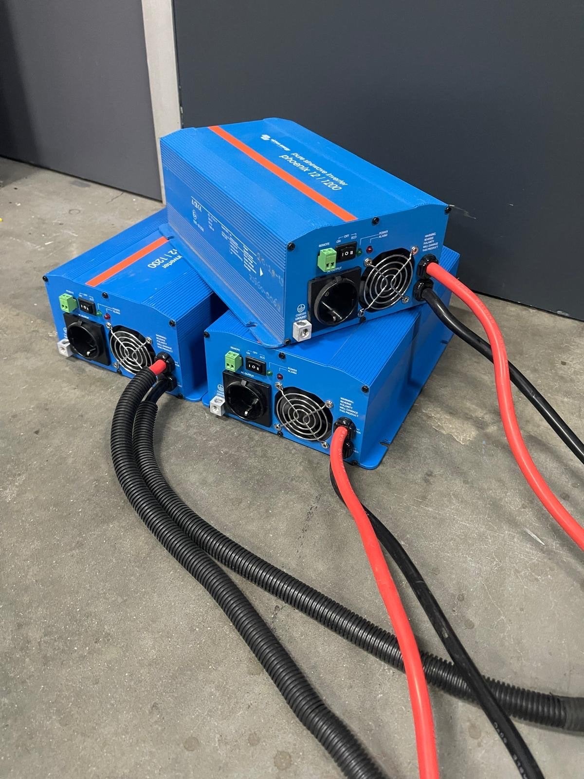 Victron Phoenix Inverter 12/1200 - Refurbished, Ophalen of Verzenden, Zo goed als nieuw