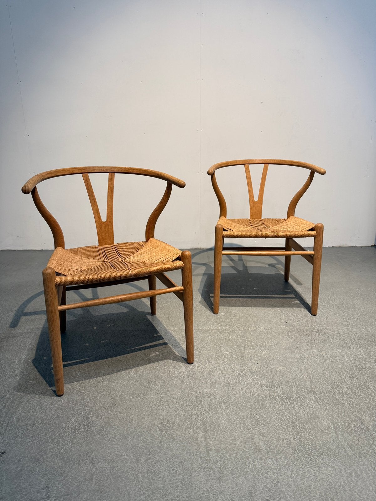 Originele Wishbone Chair CH25, Hans J. Wegner, Ophalen, Gebruikt, Twee, Info@vintsgehaarlem.nl