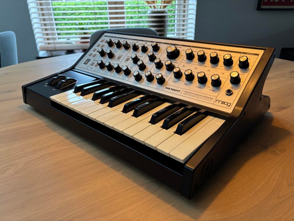 Moog Sub Phatty Analoge Synthesizer (top conditie), Muziek en Instrumenten, Synthesizers, Gebruikt, Overige aantallen, Overige merken