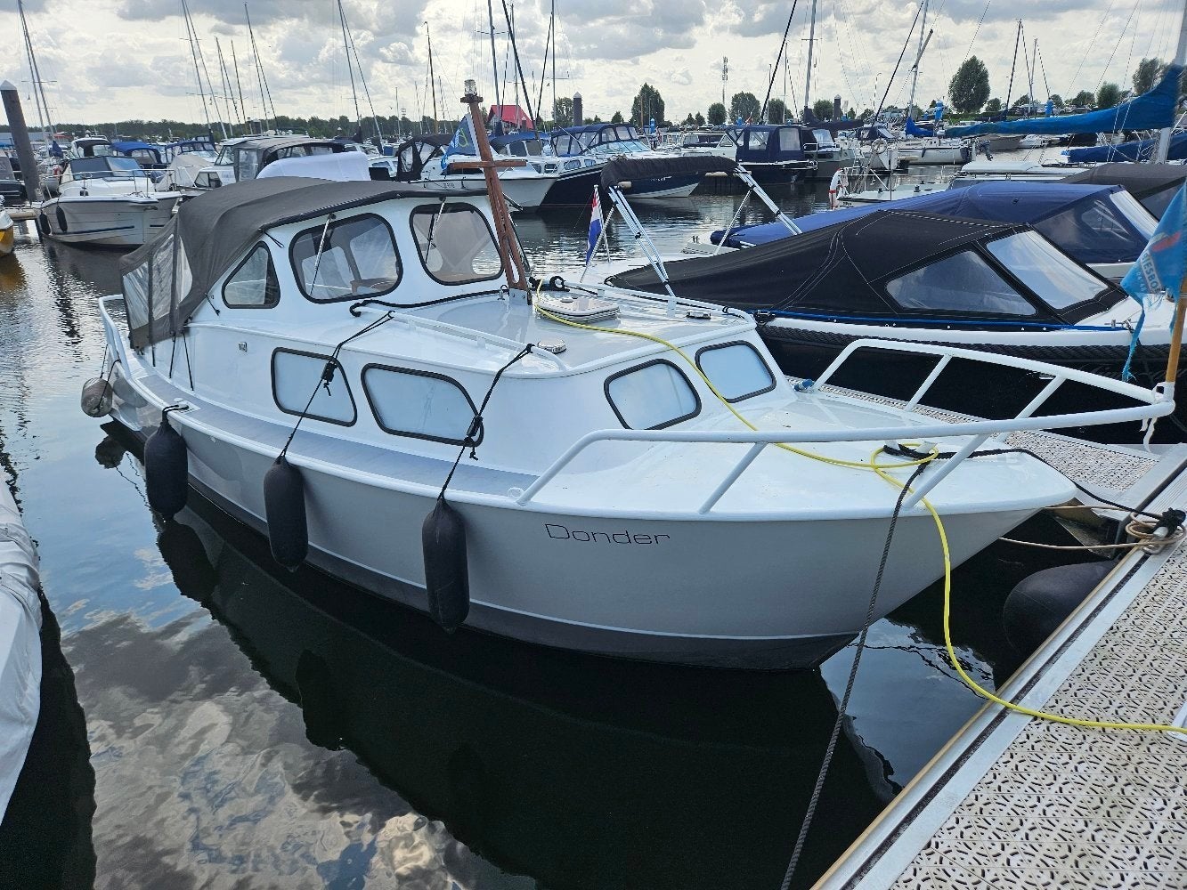 kajuitbootje 7x2m diepgang 40cm, Watersport en Boten, Gebruikt, Kajuitboot, Boegschroef, 2 m