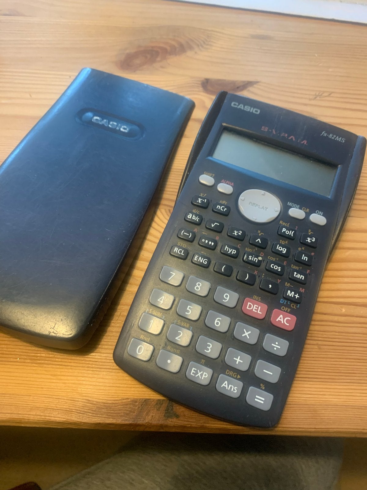 Casio FX-82MS wetenschappelijke rekenmachine, Ophalen of Verzenden, Grafische rekenmachine, Gebruikt