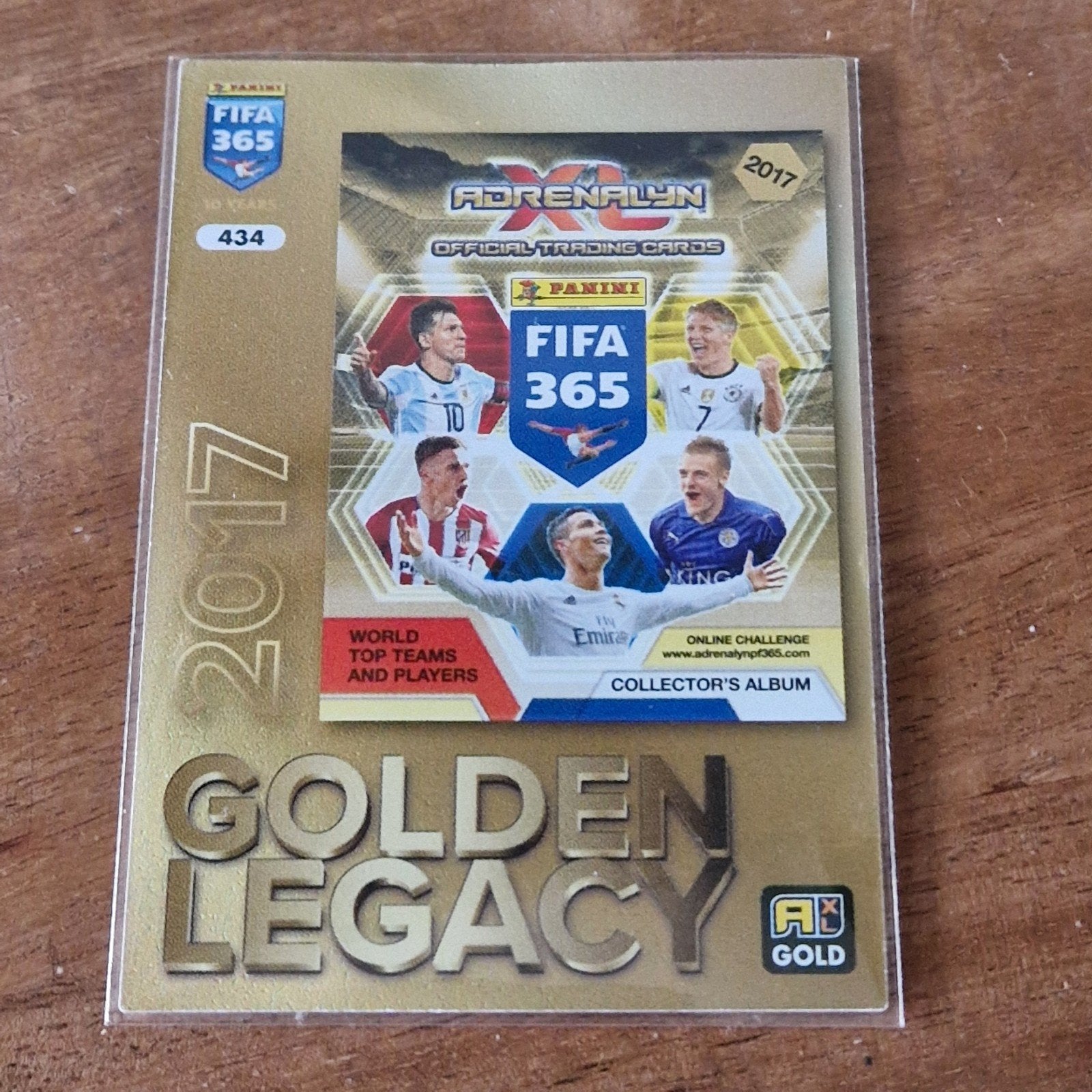 Panini FIFA 365 Adrenalyn XL 2017 Golden Legacy Kaart, Ophalen of Verzenden