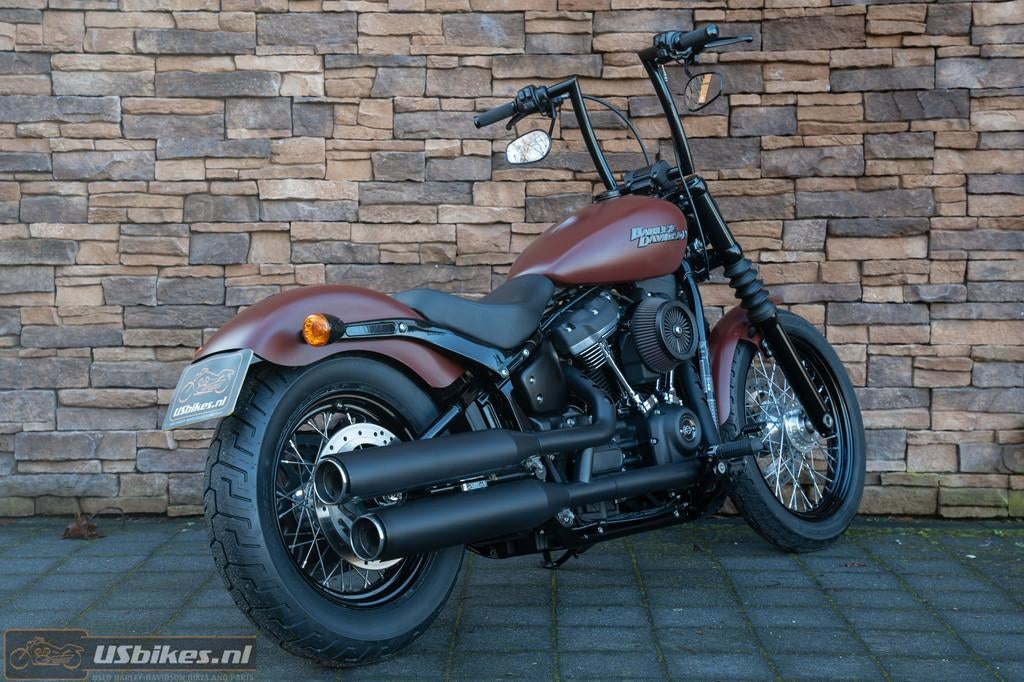Harley-Davidson FXBB Street Bob Softail 107 GERESERVEERD, 1745 cc, Info@harley-davidson.com, Chopper, Bedrijf