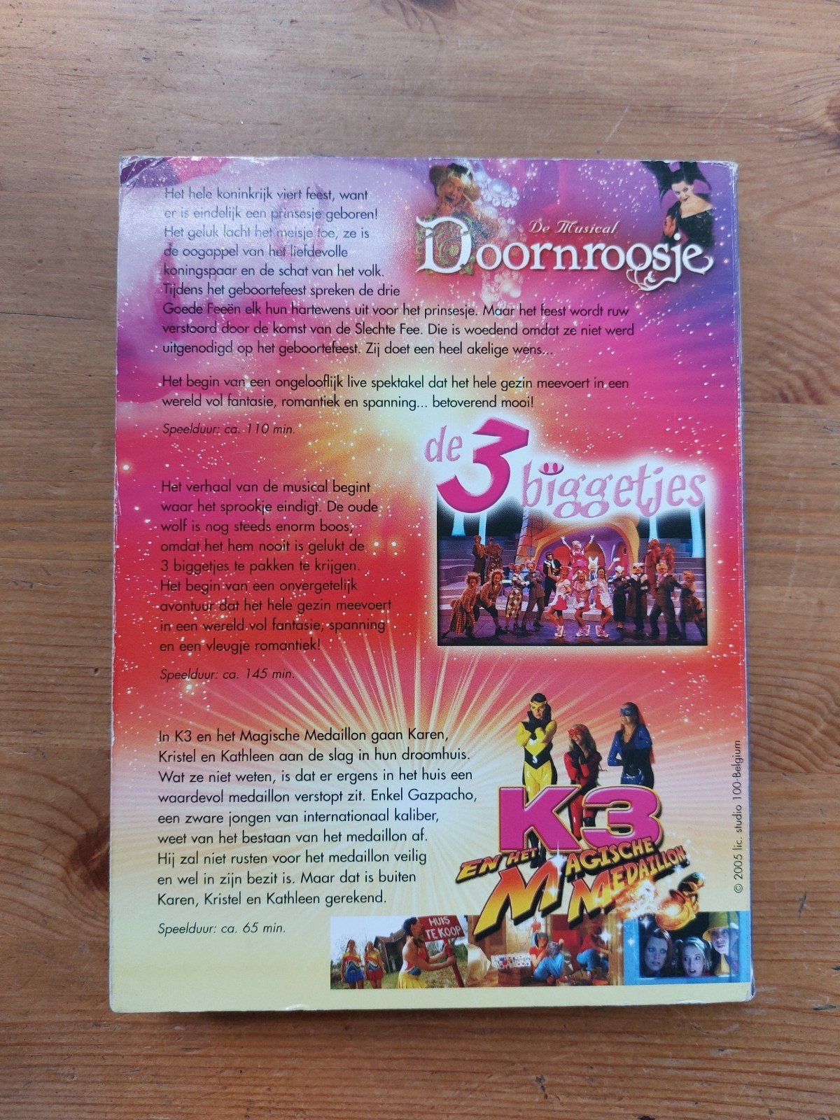 K3 DVD box het magische medaillon doornroosje de 3 biggetjes, Cd's en Dvd's, Dvd's | Kinderen en Jeugd, Alle leeftijden, Ophalen of Verzenden