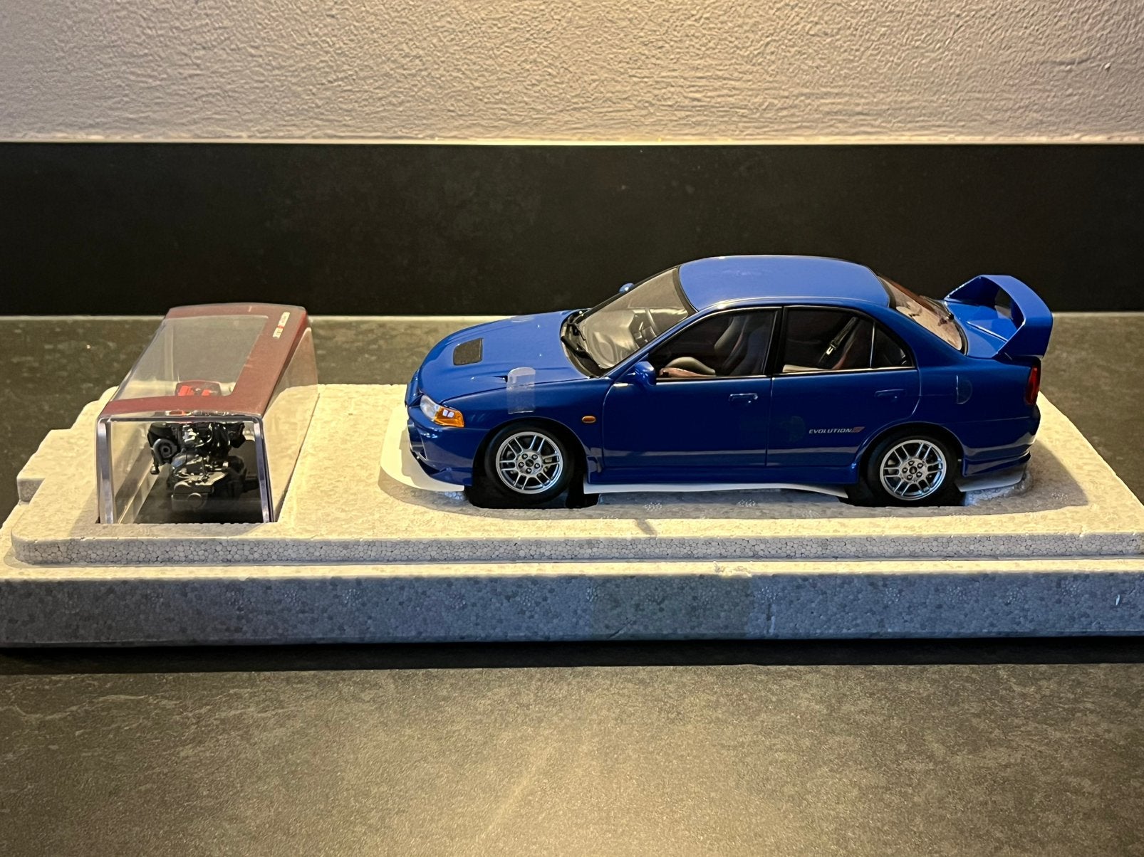 Motorhelix 1:18 Mitsubishi Lancer Evolution IV Icelle Blue, Hobby en Vrije tijd, Ophalen of Verzenden, Nieuw, Auto, Overige merken