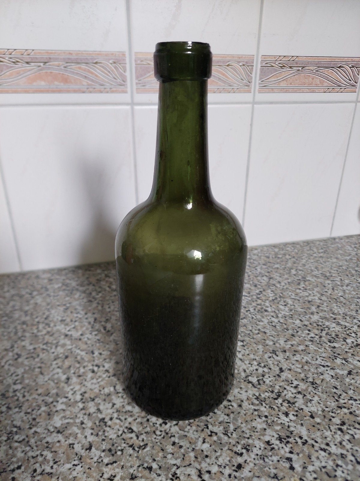 Antieke glazen wijnfles fles groen glas bodemvondst, Antiek en Kunst, Ophalen of Verzenden