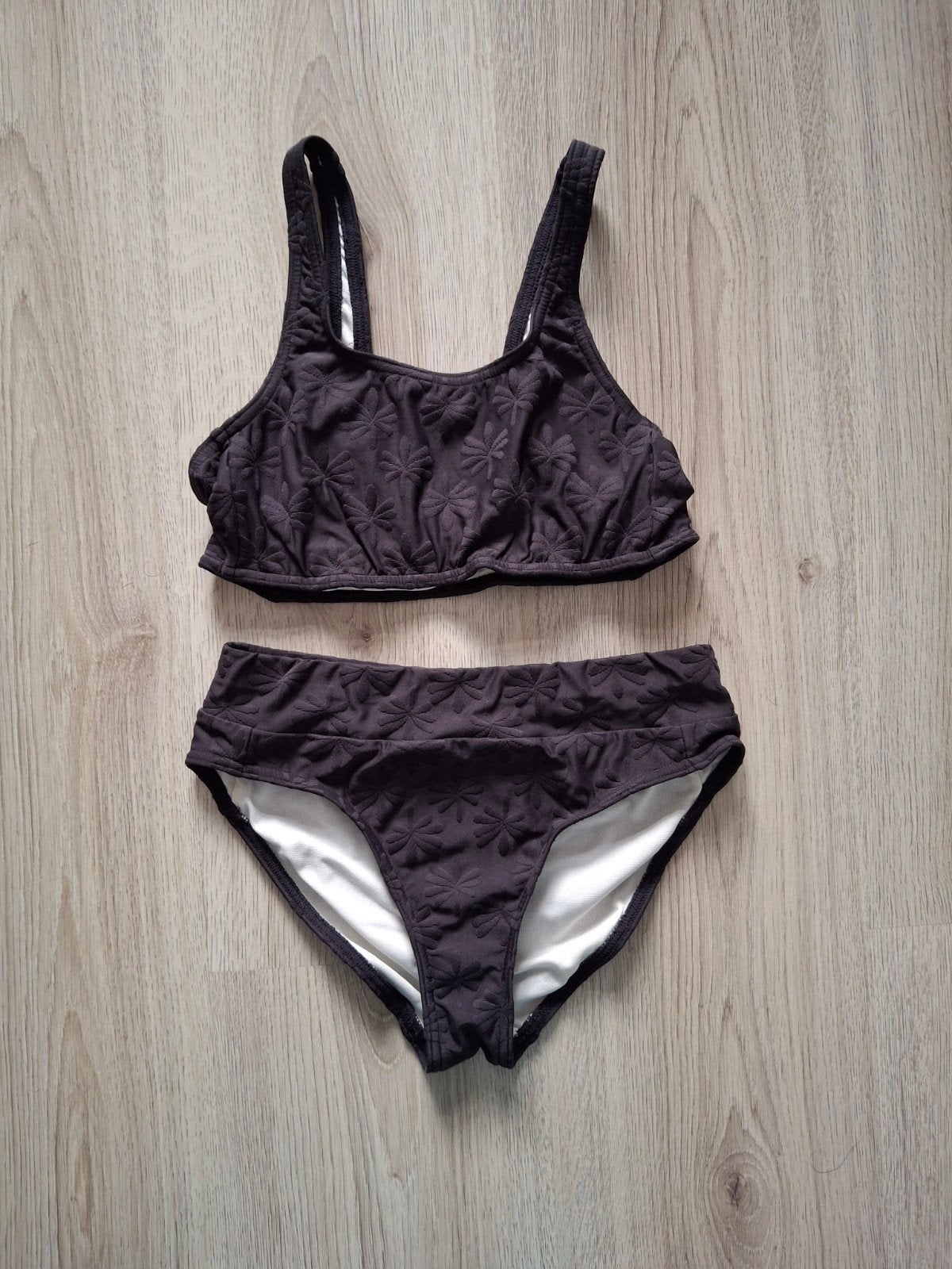 Zwarte Decathlon Lao Miami bikini met bloemenpatroon mt 152, Kleding | Dames, Zwart, Ophalen of Verzenden, Gedragen, Bikini