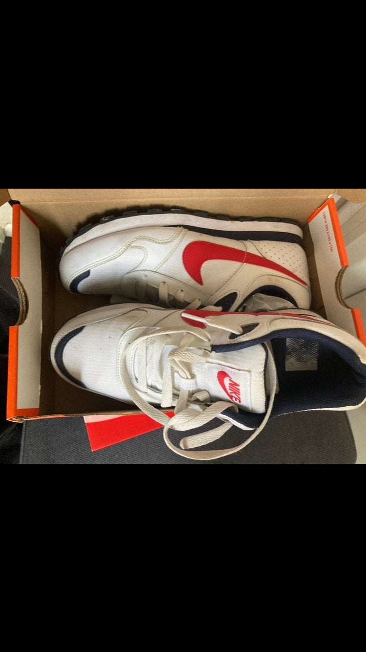 Nike jongens schoenen maat 40, Ophalen, Zo goed als nieuw