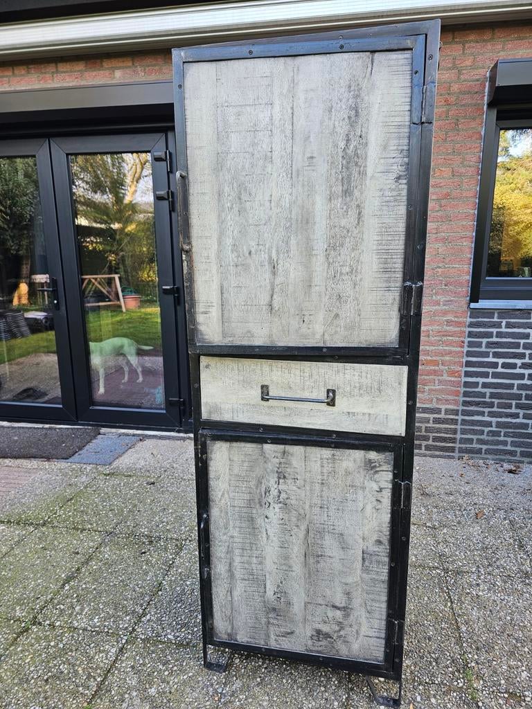 Vintage stalen kast, antiek, retro, Ophalen, Gebruikt, 50 tot 100 cm, 150 tot 200 cm