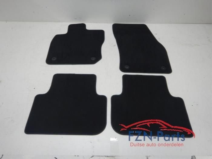 VW Tiguan 571 Mattenset Compleet Grijs Sticksel, Ophalen of Verzenden, Gebruikt