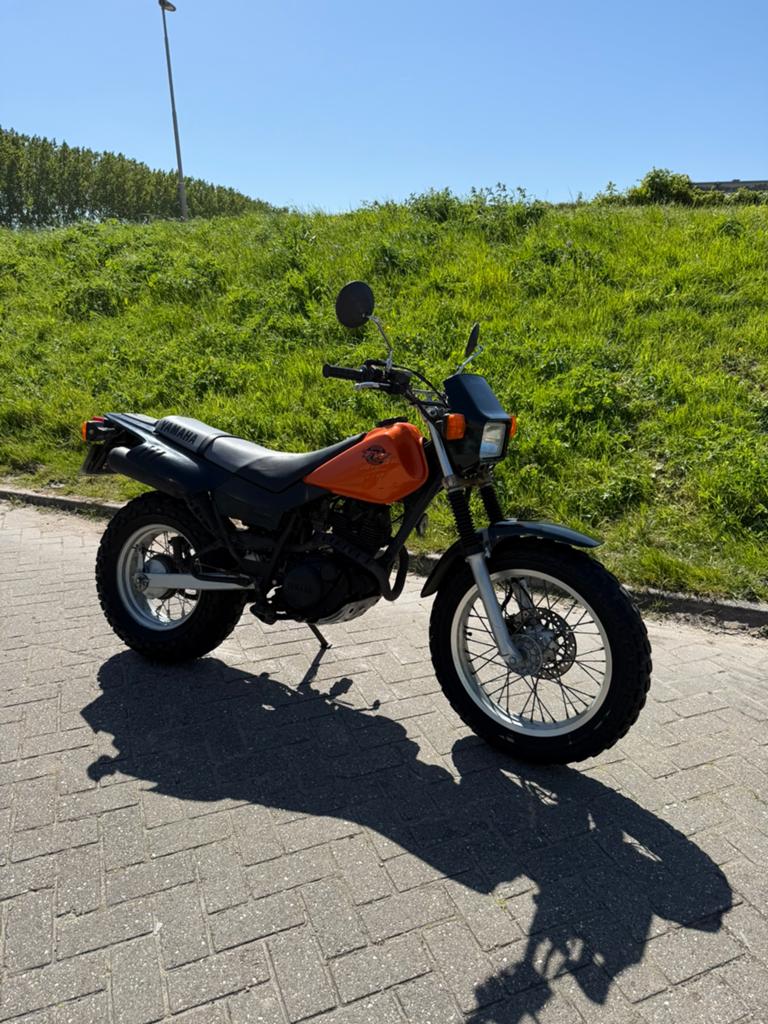 Yamaha tw trailway 125 offroad motor crossmotor crossbrommer, Ophalen