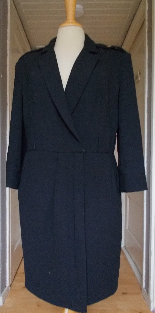 Prachtige zwarte blazer jurk van Elisabetta Franchi! 40, Maat 38/40 (M), Verzenden, Zwart, Zo goed als nieuw