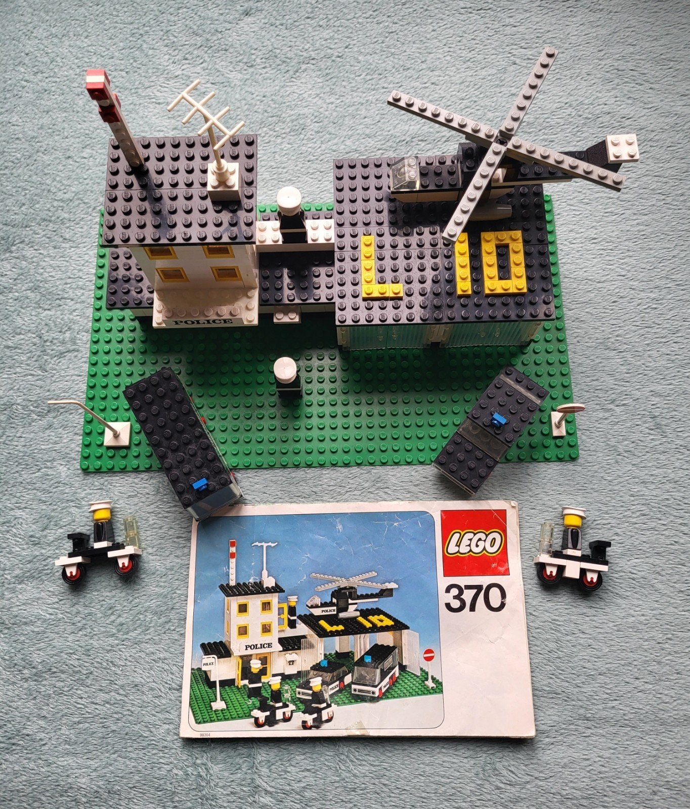 Lego Politie gebouw, auto's, motoren, bouw boekje (set 370), Gebruikt, Lego, Ophalen of Verzenden, Compleet