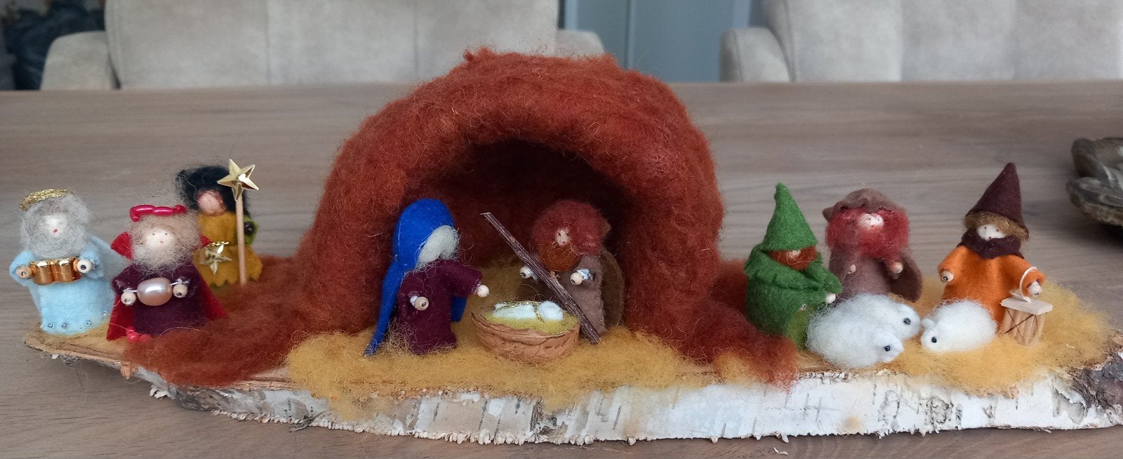 Kerstgroep vilt vrije school seizoenstafel, Hobby en Vrije tijd, Ophalen of Verzenden, Nieuw, Figuurtje(s)