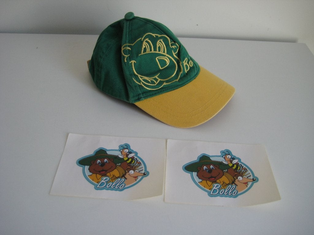 Bollo pet groen met gele klep + 2 stickers, Jongen of Meisje, 104 of kleiner, Landal, Ophalen of Verzenden