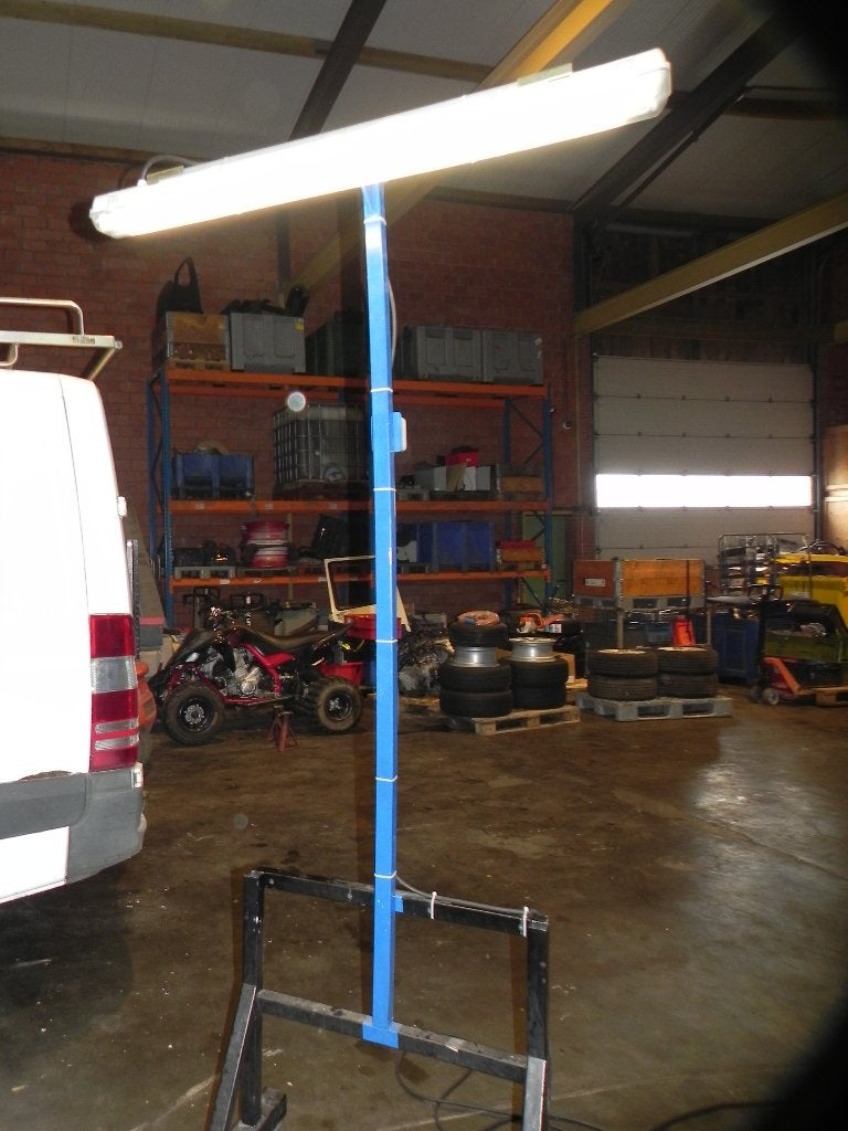 Werklamp op verrijdbaar statief 2 stuks, Ophalen, Gebruikt