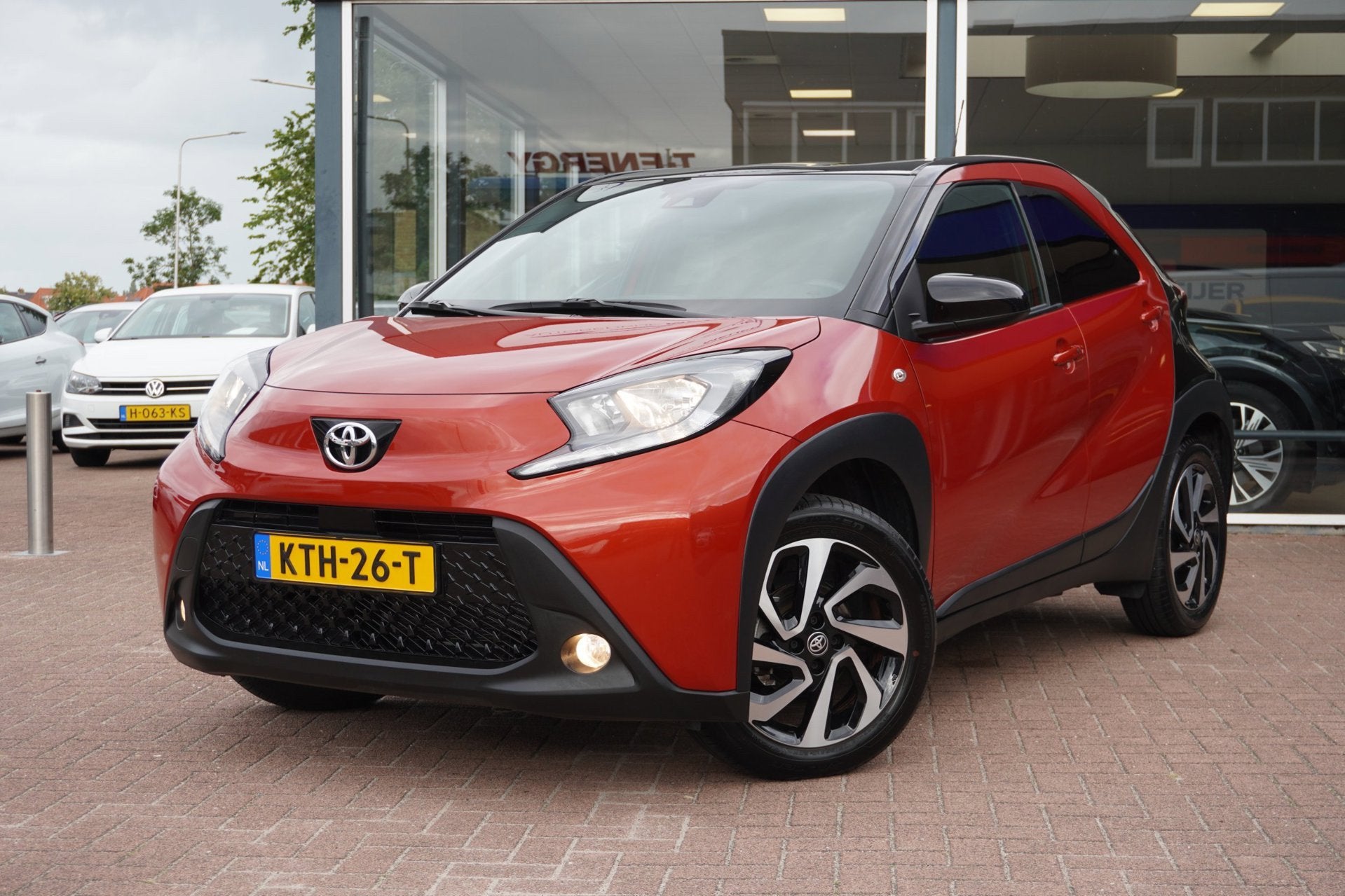 Toyota Aygo X 1.0 VVT-i S-CVT Pulse | Automaat | 6600KM | 20, Dealer onderhouden, Stof, Gebruikt, Euro 6