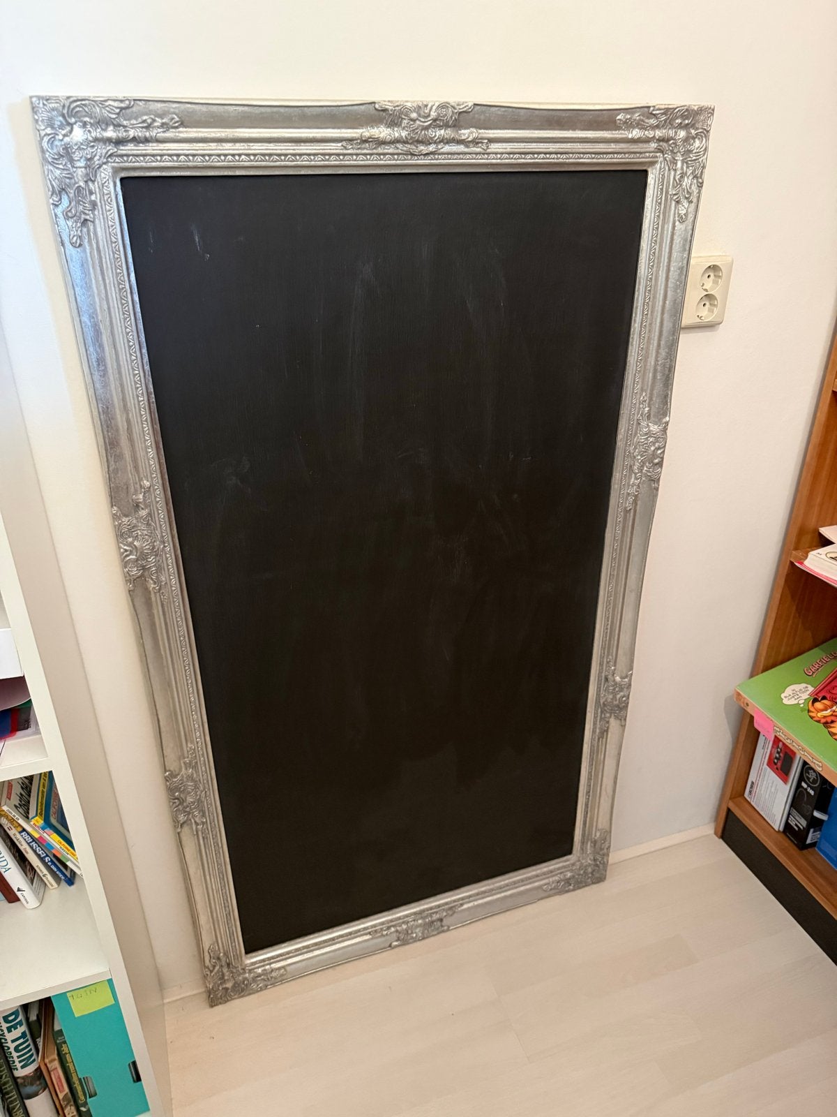 Zilverkleurig krijtbord met barok lijst, Ophalen, Zilver, 244 cm, Hout