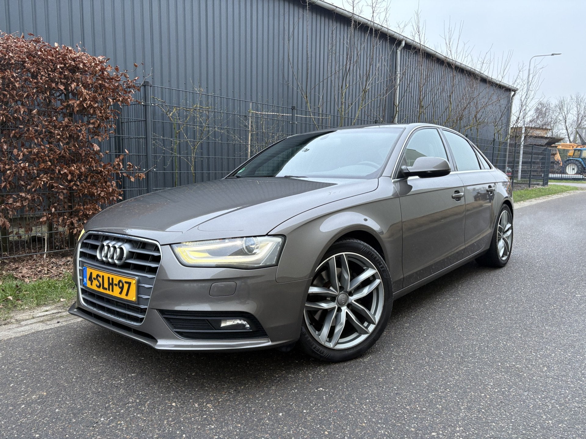 Audi A4 Limousine 1.8 TFSIe Edition / NAVI / AIRCO / CRUISE, Voorwielaandrijving, Gebruikt, Euro 6, 4 cilinders