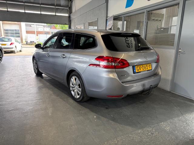 Peugeot 308 SW 1.2 PureTech Executive Pano|Navi|Camera|Cruis, Voorwielaandrijving, Gebruikt, Euro 6, 1199 cc