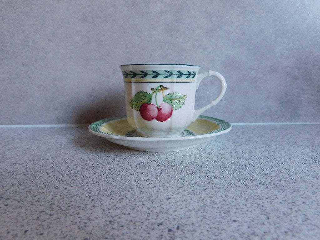 Kop en schotel Mokka Fleurance French Garden Villeroy & Boch, Ophalen of Verzenden, Zo goed als nieuw, Kop(pen) en/of Schotel(s)