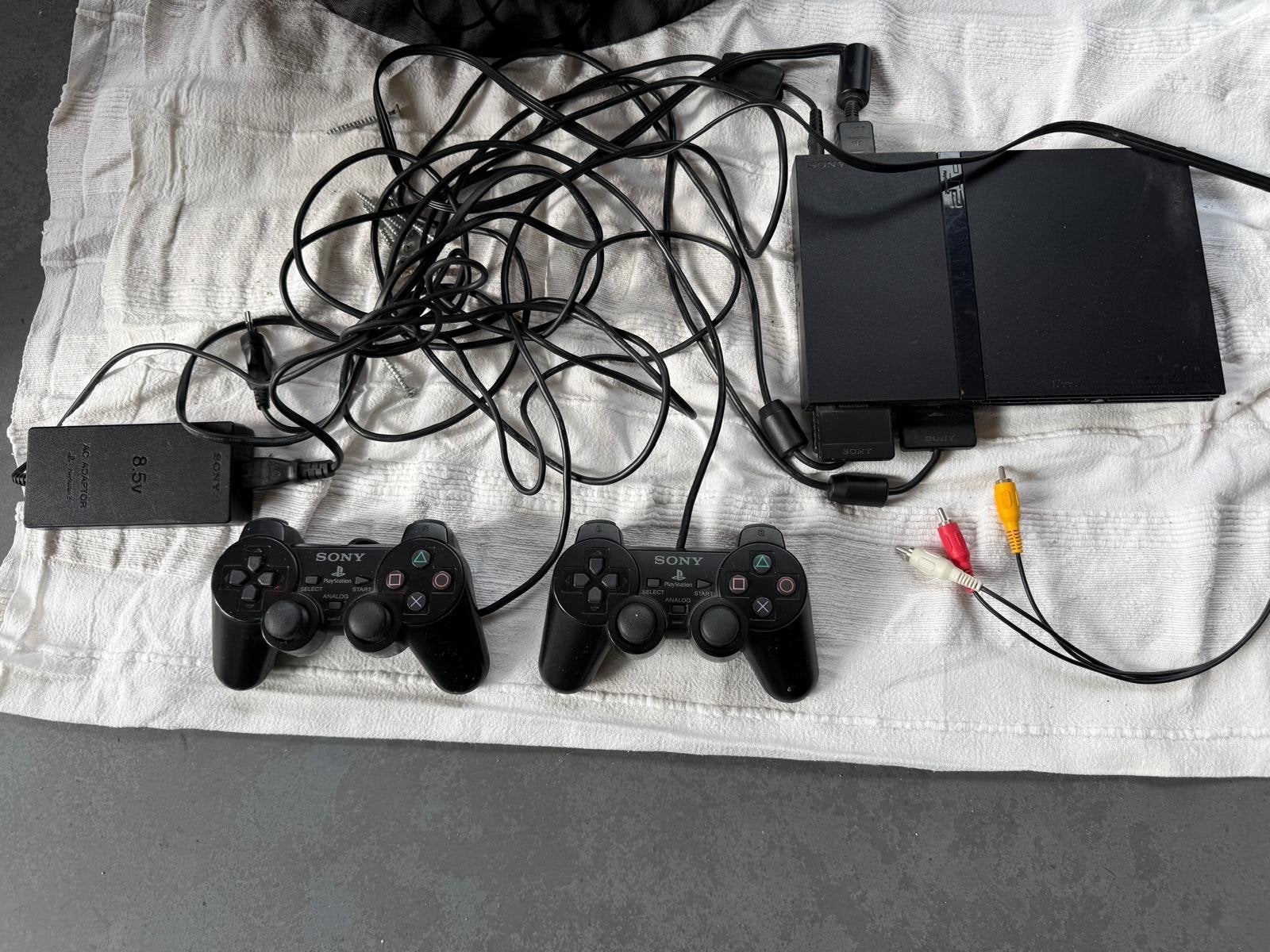 Sony PlayStation 2 met 2 controllers, Gebruikt, Zwart, Met 2 controllers, Ophalen of Verzenden