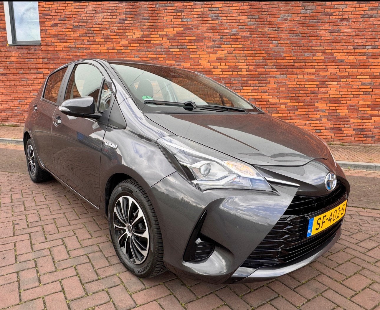 Toyota Yaris 1.5 Hybrid 100pk 5D  2018 nap automaat ., 1497 cc, Zwart, 49 €/maand, Origineel Nederlands