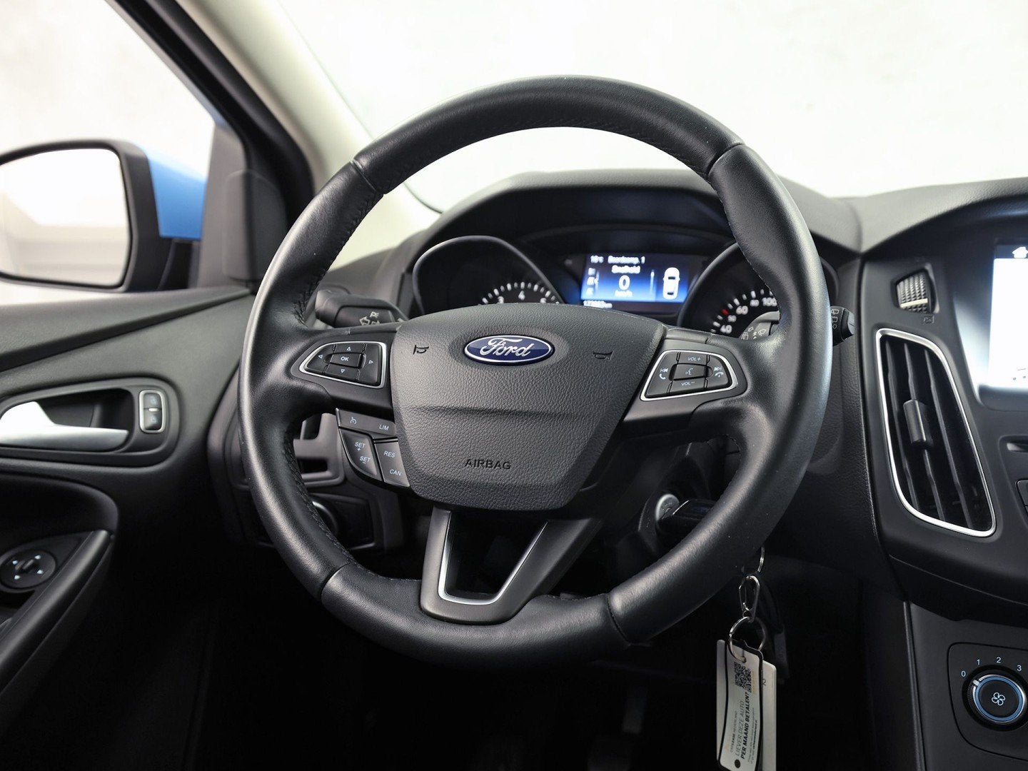 Foto 18 van Ford Focus 1.0 Sport (NAVIGATIE, LM VELGEN, PARKEERSENSOREN,