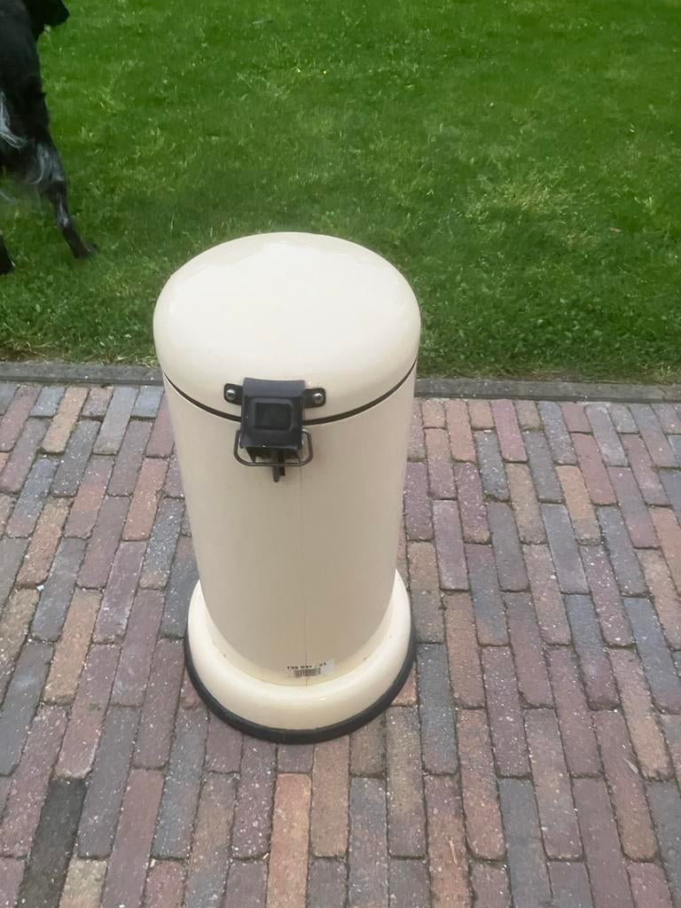 Authentieke Wesco prullenbak - Crème/Beige, Ophalen, Gebruikt, Met pedaal, 50 tot 75 cm