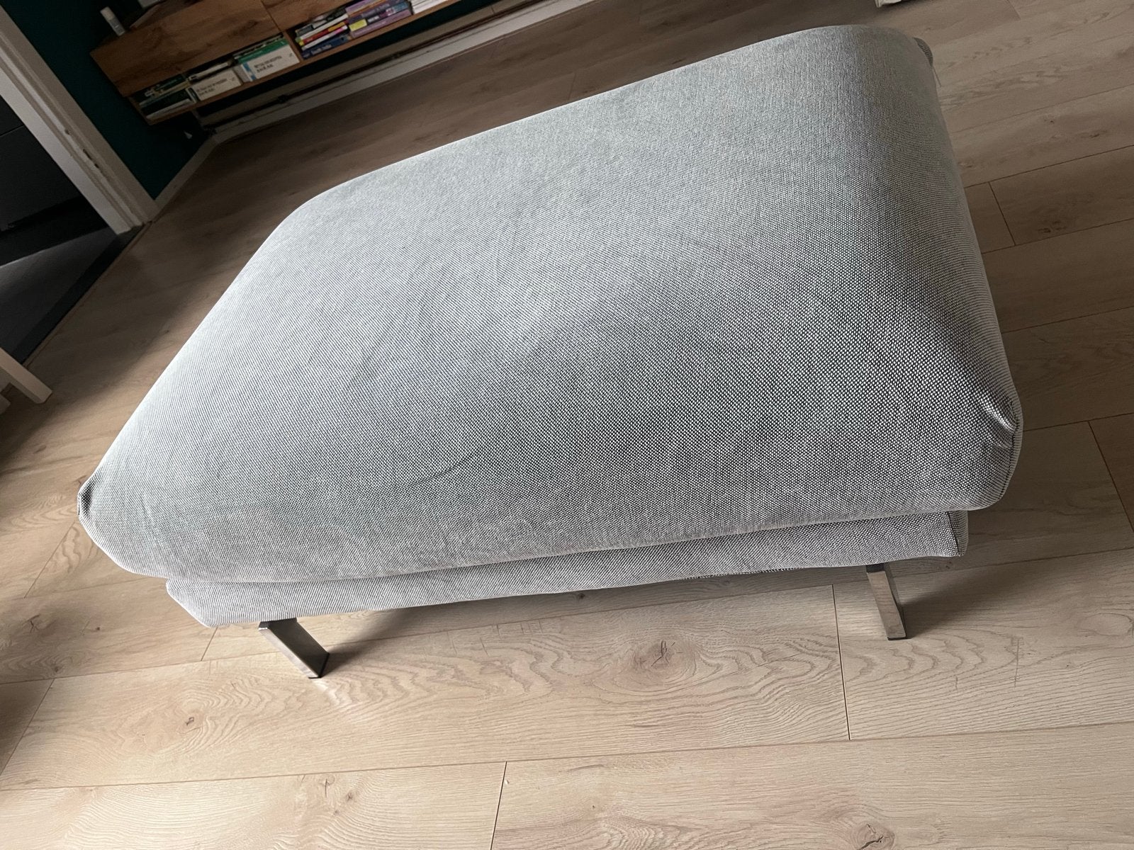 NOCKEBY hocker/ poef/voetenbank lichtgrijs. Ikea, Huis en Inrichting, Ophalen, Eenpersoons, 75 tot 100 cm, Zo goed als nieuw