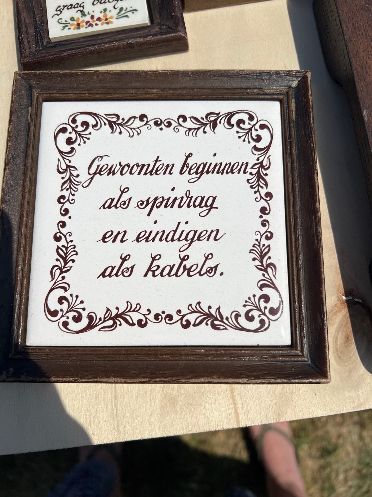 Vintage Tegeltje met Spreuk: Gewoonten, Verzenden