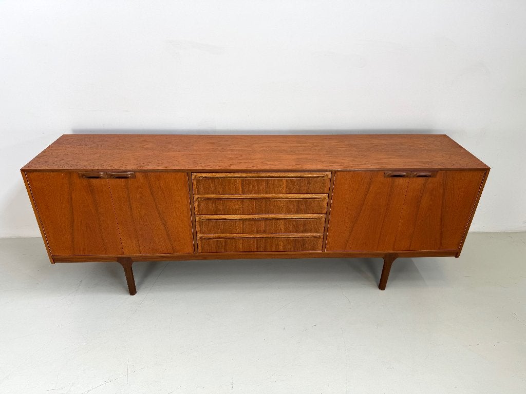 Vintage dressoir McIntosh., Ophalen of Verzenden, Zo goed als nieuw, 25 tot 50 cm, 150 tot 200 cm