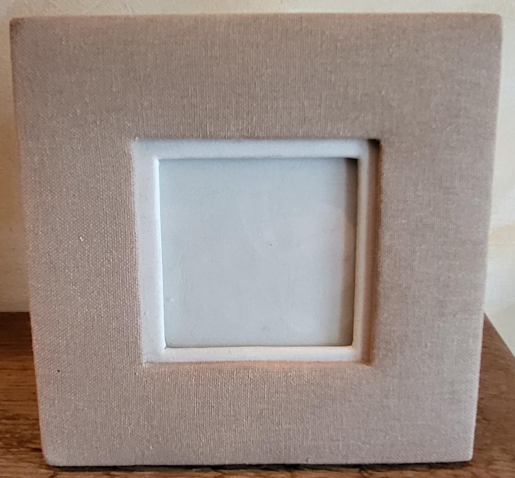 Beglazen staande fotolijst met linnen en leer 15,5x15,5 cm, Ophalen of Verzenden, Zo goed als nieuw