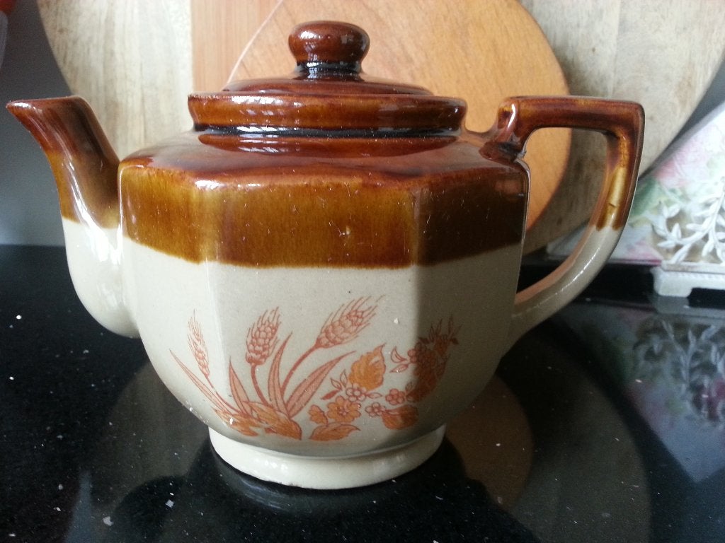 Theepot jaren 70 seventies, Verzamelen, Ophalen of Verzenden, Huis en Inrichting