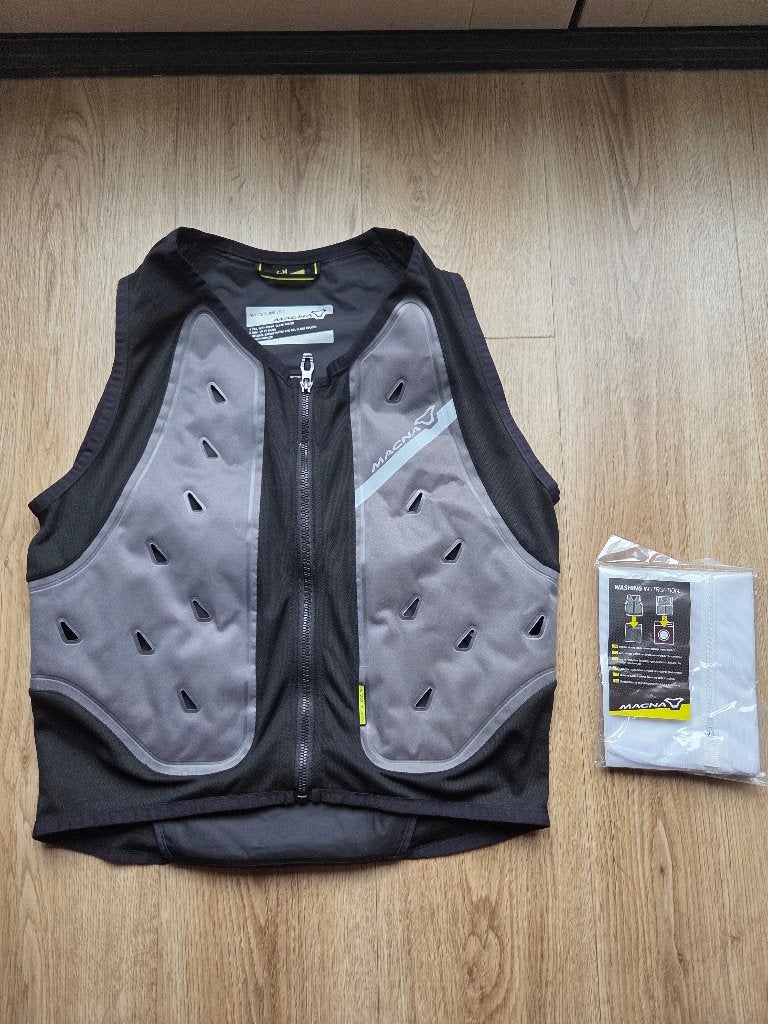 Macna dry cooling evo koelvest voor motorrijders maat S/M, REV'IT!, Overige typen, Dames, Ophalen of Verzenden