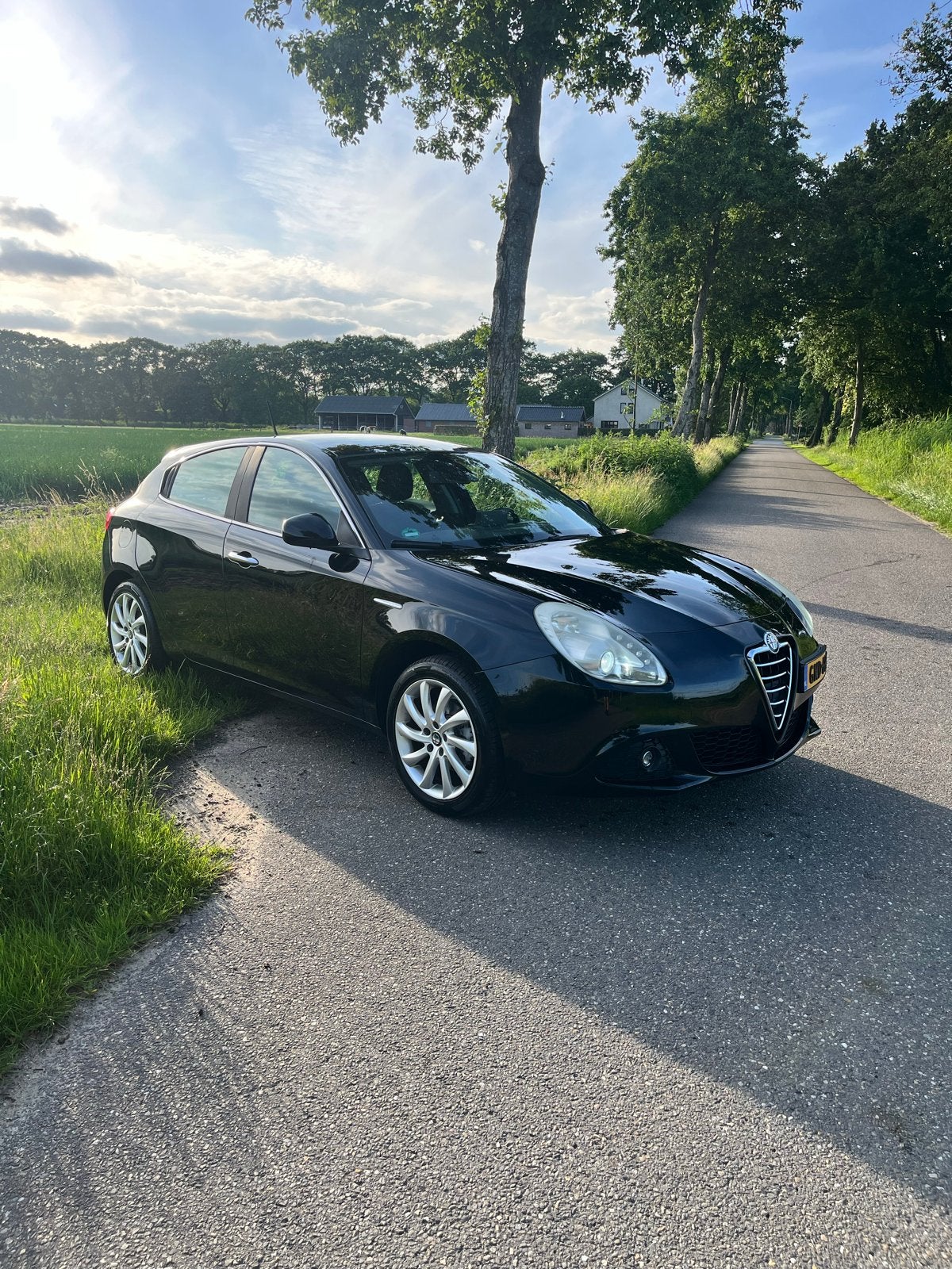Alfa Romeo Giulietta 1.4 Turbo 2011 Zwart, Voorwielaandrijving, Stof, Zwart, 4 cilinders