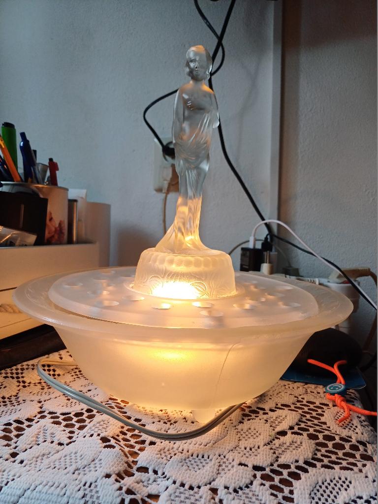 Tafelstuk schweig, müller. Art deco.Tafelstuk met verlichtin, Ophalen