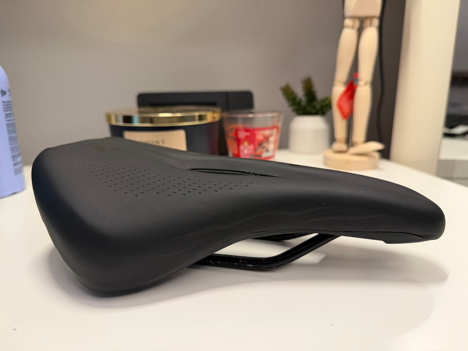 Lichtgewicht Fietszadel met Carbon Fiber Rails, Ophalen of Verzenden, Zo goed als nieuw, Zadel, Racefiets