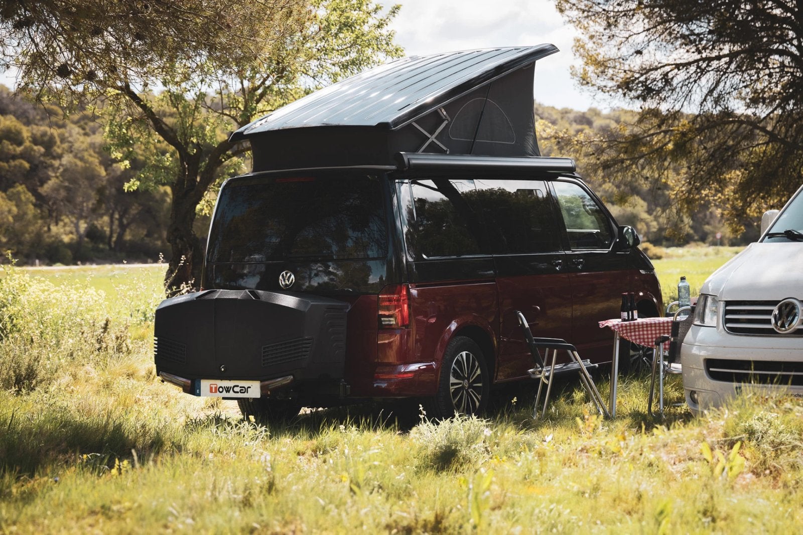 Te huur: TowBox V3 Camper Trekhaakbox (330L), Ophalen, Zo goed als nieuw