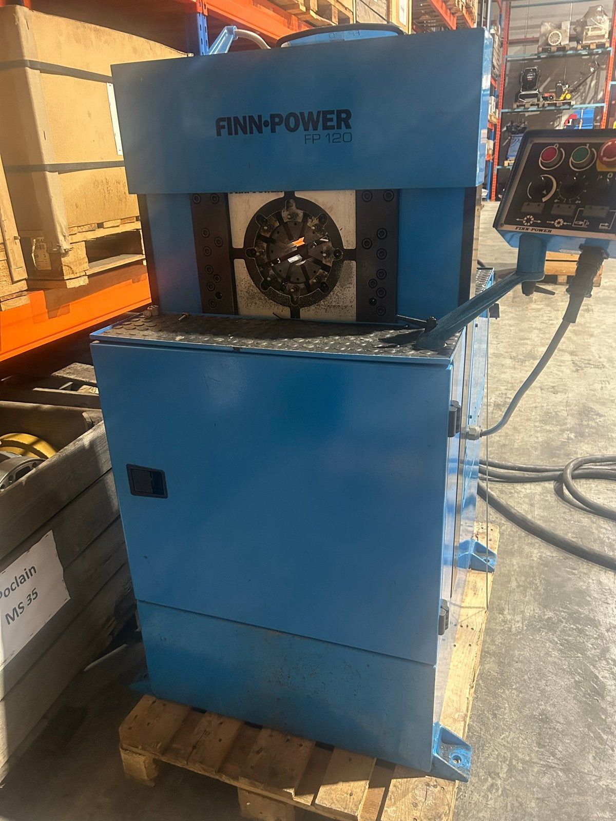 Finn Power FP120 Slangenpers, Ophalen