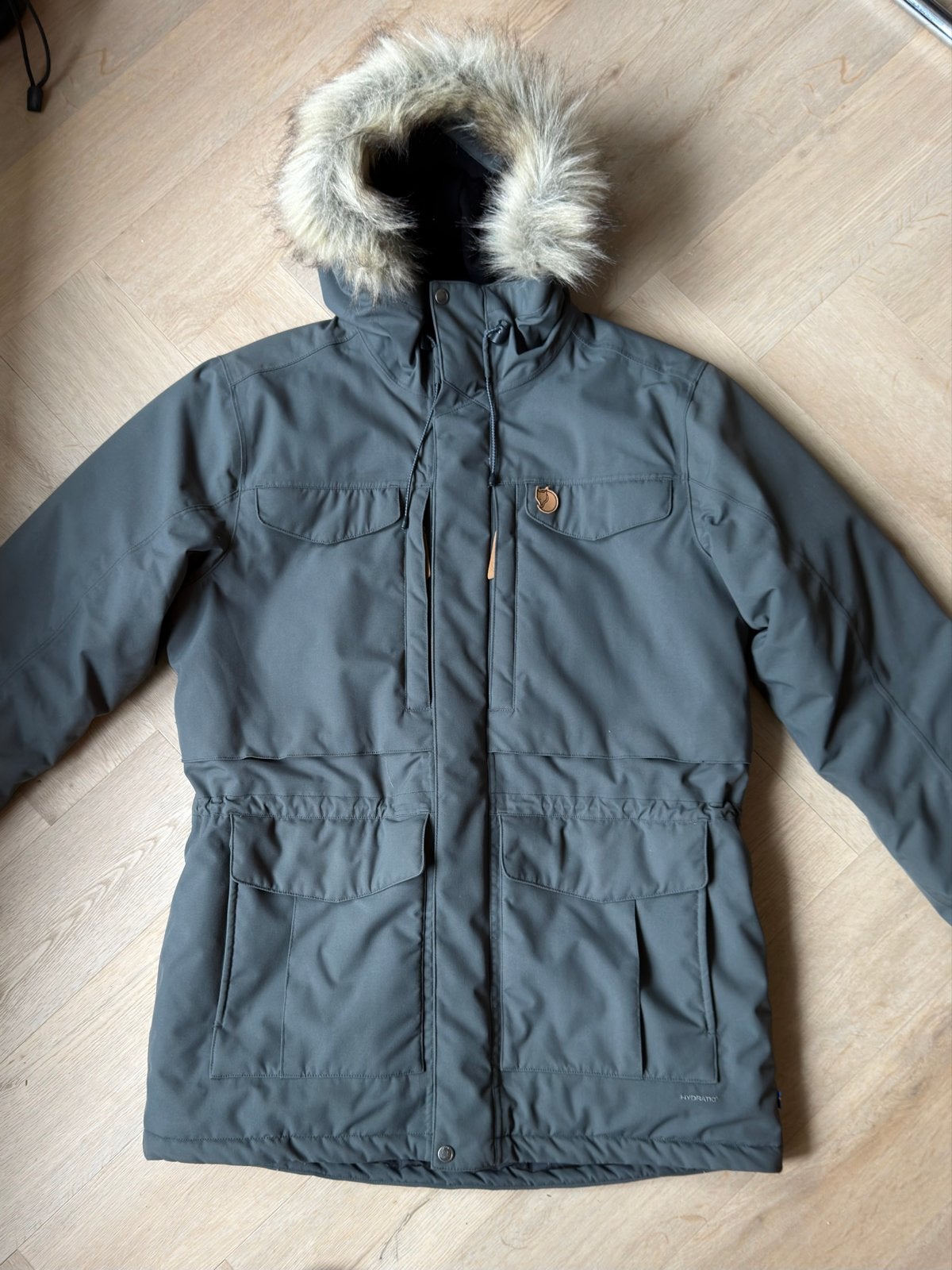 Fjällräven Nuuk Parka Heren Maat L, Ophalen of Verzenden, Zo goed als nieuw, Maat 52/54 (L), Grijs