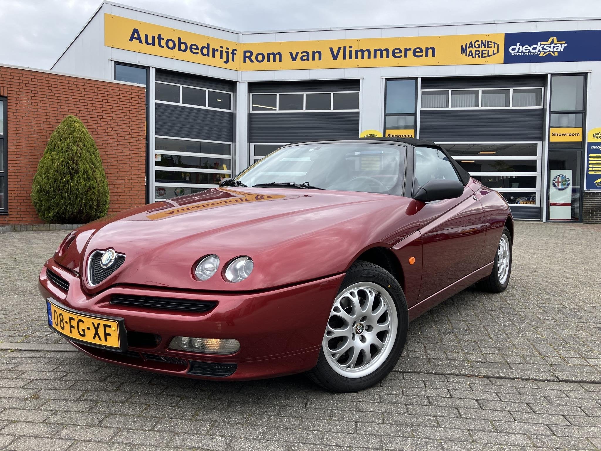 Alfa Romeo Spider 3.0-12V V6 | Uniek exemplaar |, Voorwielaandrijving, Automatische klimaatregeling, Gebruikt, 192 pk