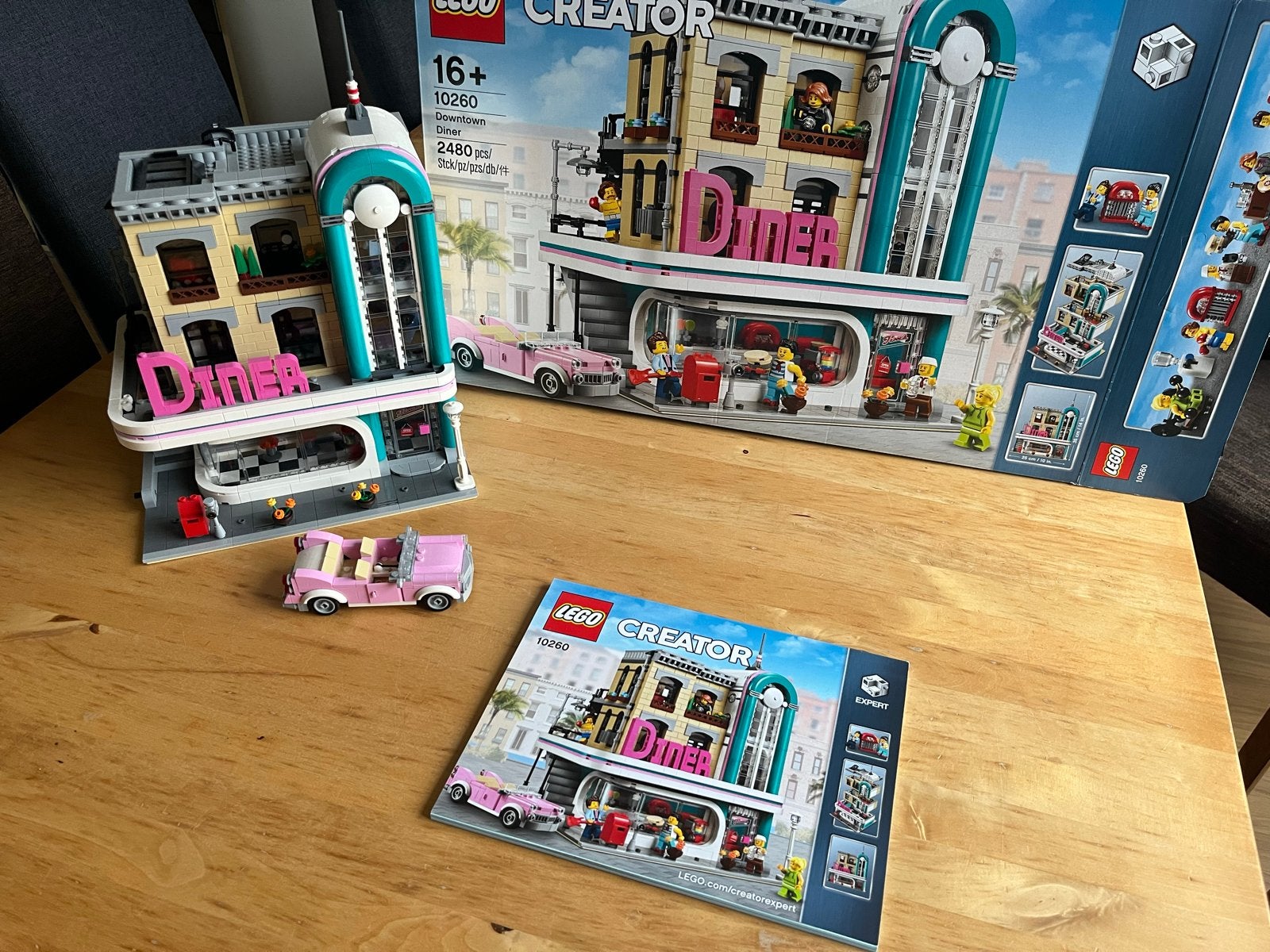 LEGO Creator Expert 10260 Downtown Diner, Kinderen en Baby's, Speelgoed | Duplo en Lego, Ophalen, Lego, Zo goed als nieuw, Compleet