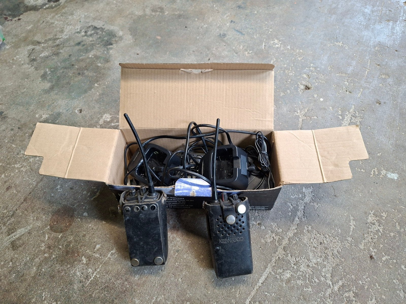 Kenwood TK-3101 UHF FM Transceiver Portofoons (2 stuks), Ophalen of Verzenden