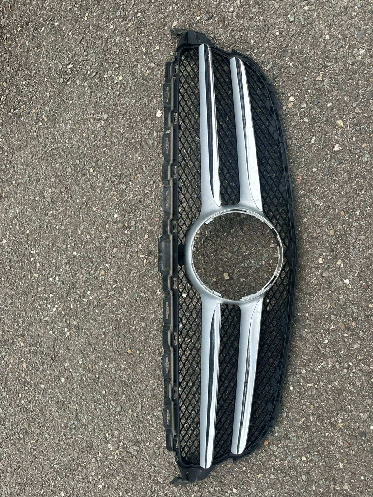Mercedes grilll, Ophalen, Bumper